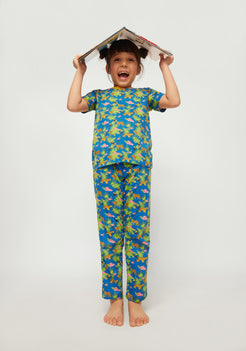 BLUE, YELLOW AND BLACK SAFARI PRINT SHORT SLEEVE PAJAMA SET